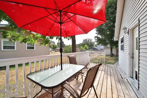 Exterior - 1015 13th Ave NE, Brainerd, MN 56401 photo 3 of 9