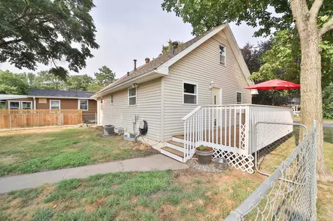Exterior - 1015 13th Ave NE, Brainerd, MN 56401 photo 2 of 9