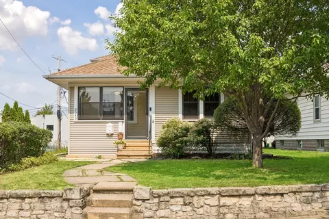 2043 Berkeley Ave, Saint Paul, MN 55105