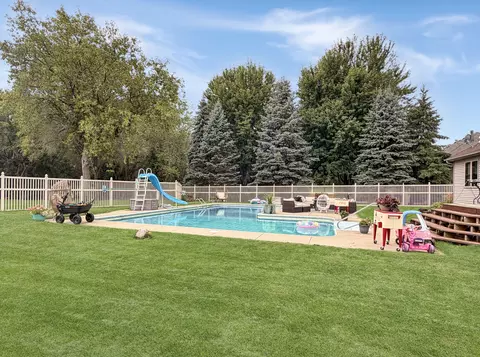 Exterior - 1910 Temminck Rd, Saint Cloud, MN 56301 photo 6 of 7