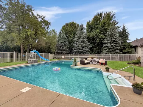 Exterior - 1910 Temminck Rd, Saint Cloud, MN 56301 photo 5 of 7