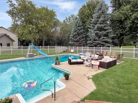 Exterior - 1910 Temminck Rd, Saint Cloud, MN 56301 photo 3 of 7