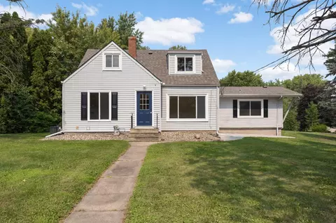 7372 Stillwater Blvd N, Oakdale, MN 55128