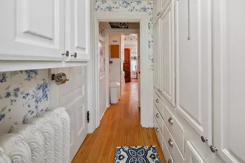 Entry Way - 327 4th Ave S, Saint Cloud, MN 56301 photo 4 of 14