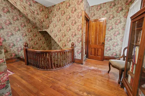 Entry Way - 327 4th Ave S, Saint Cloud, MN 56301 photo 11 of 14
