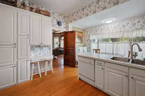 Kitchen - 327 4th Ave S, Saint Cloud, MN 56301 photo 3 of 3