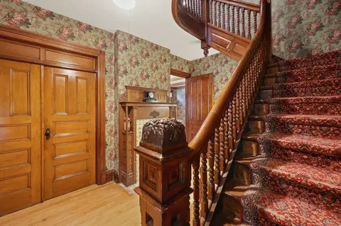 Entry Way - 327 4th Ave S, Saint Cloud, MN 56301 photo 7 of 14