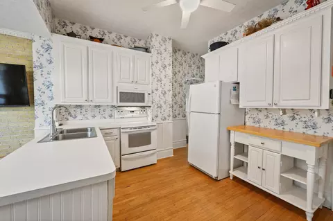 Kitchen - 327 4th Ave S, Saint Cloud, MN 56301 photo 2 of 3