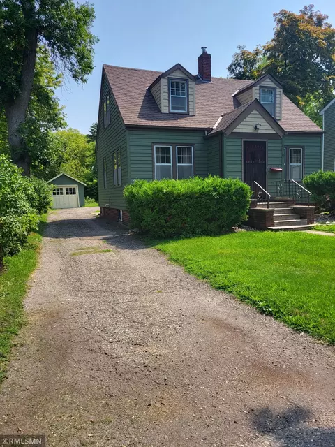 Exterior - 919 6th St SW, Willmar, MN 56201 photo 4 of 6