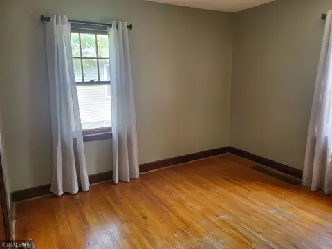 Bedroom - 919 6th St SW, Willmar, MN 56201 photo 1 of 5