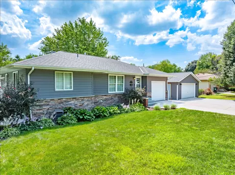3008 29th Ave NE, Saint Anthony, MN 55418