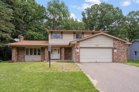 12629 Parkwood Dr, Burnsville, MN 55337