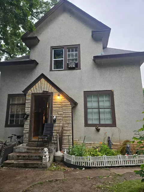 3010 Fremont Ave N, Minneapolis, MN 55411