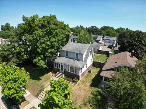 4142 Upton Ave N, Minneapolis, MN 55412