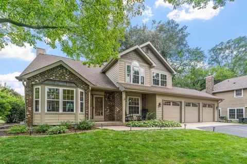 13547 Essex Ct, Eden Prairie, MN 55347