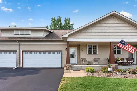 1185 Parkwood Ln, Stillwater, MN 55082