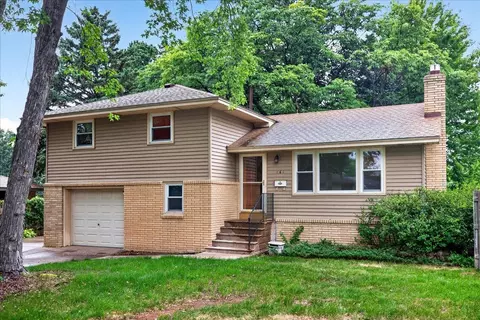 561 54th Ave NE, Fridley, MN 55421