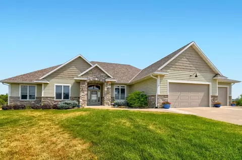 15261 Alpine Ct NW, Ramsey, MN 55303