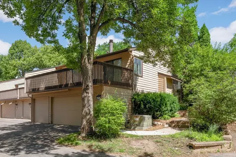 132 W Eagle Lake Dr, Maple Grove, MN 55369