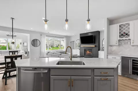 Kitchen - 8025 Walnut Ln, Corcoran, MN 55340 photo 4 of 5