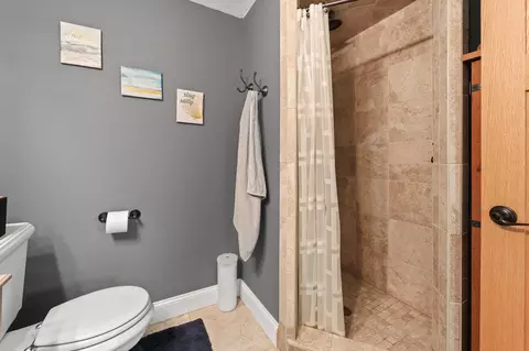 Bath - 2601 42nd Ave S, Saint Cloud, MN 56301 photo 3 of 5