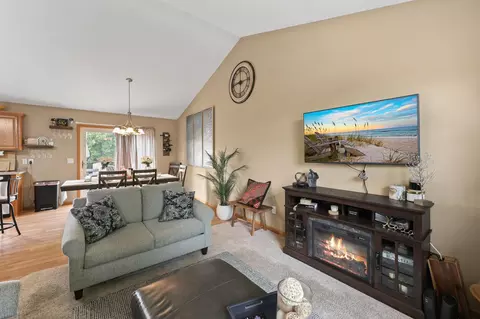 Living - 2601 42nd Ave S, Saint Cloud, MN 56301 photo 5 of 12