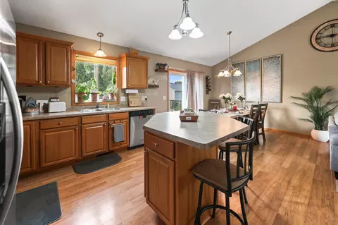 Kitchen - 2601 42nd Ave S, Saint Cloud, MN 56301 photo 4 of 4