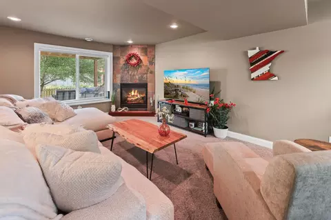 Living - 2601 42nd Ave S, Saint Cloud, MN 56301 photo 8 of 12