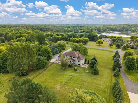 23140 Grandview Way, Lakeville, MN 55044