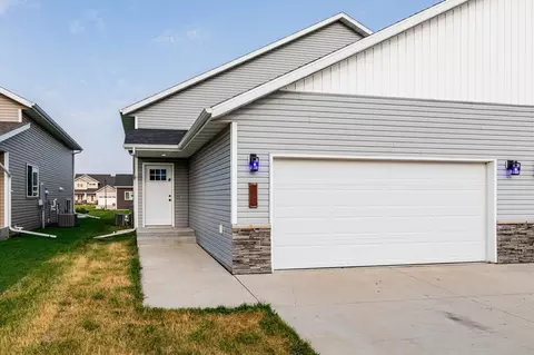Exterior - 166 Pine Ave, Mapleton, ND 58059 photo 2 of 5