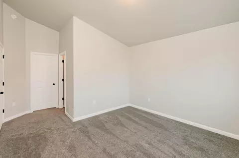 Bedroom - 166 Pine Ave, Mapleton, ND 58059 photo 1 of 5