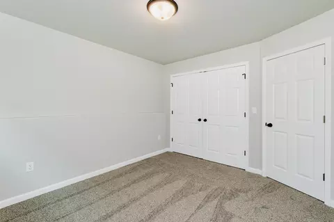 Bedroom - 166 Pine Ave, Mapleton, ND 58059 photo 3 of 5