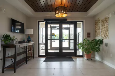 Entry Way - 7084 Glory Rd #105, Baxter, MN 56425 photo 2 of 2