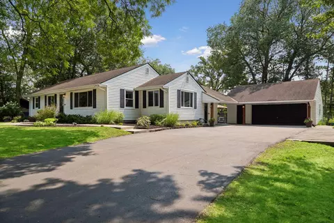 17901 Covington Rd, Minnetonka, MN 55345