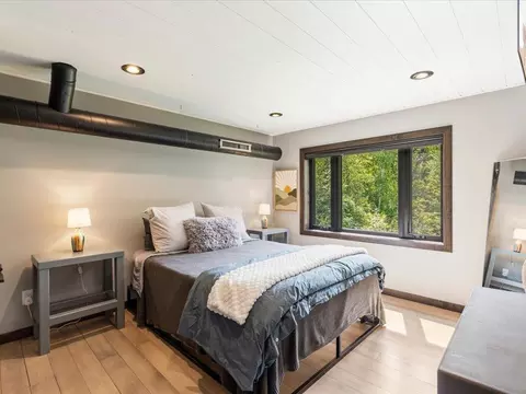 Bedroom - 6847 Thesing Rd, Brainerd, MN 56401 photo 6 of 7