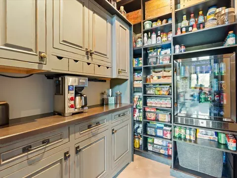 Kitchen - 6847 Thesing Rd, Brainerd, MN 56401 photo 6 of 10