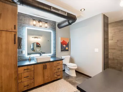 Bath - 6847 Thesing Rd, Brainerd, MN 56401 photo 1 of 5