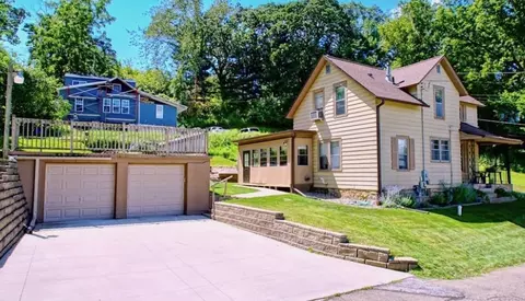 543 10th St, Red Wing, MN 55066