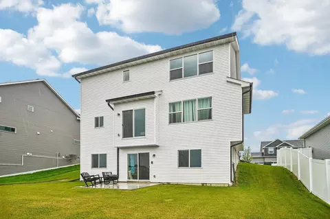 Exterior - 11624 5th St NE, Hanover, MN 55341 photo 5 of 9