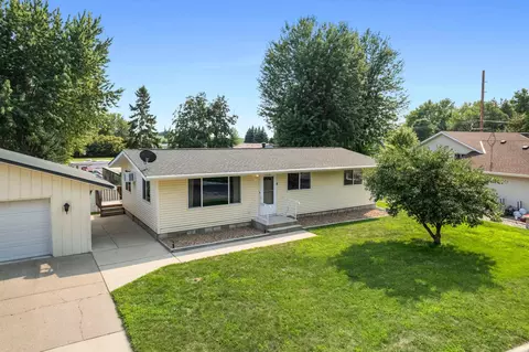 1230 8th St, Howard Lake, MN 55349