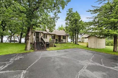 Exterior - 21307 Agate Beach Rd, Saint Cloud, MN 56301 photo 7 of 16