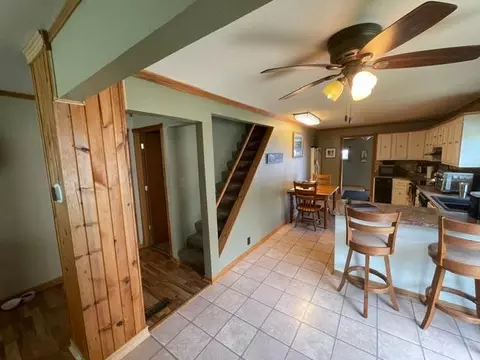 Entry Way - 702 11th Ave SW, Austin, MN 55912 photo 4 of 4