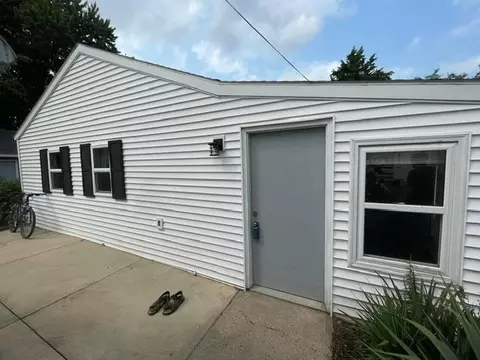 Exterior - 702 11th Ave SW, Austin, MN 55912 photo 6 of 8