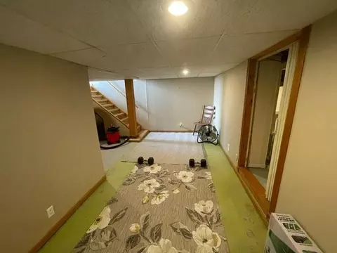 Entry Way - 702 11th Ave SW, Austin, MN 55912 photo 3 of 4