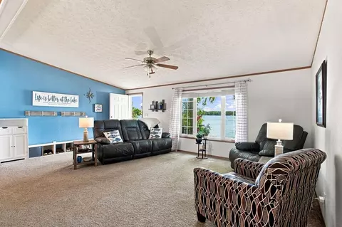 Living - 65531 216th St, Darwin, MN 55324 photo 1 of 1