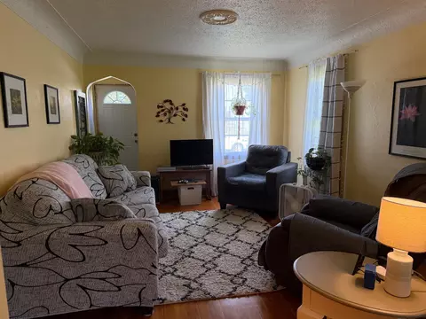 Living - 428 E Rooney Ave, Appleton, MN 56208 photo 4 of 5