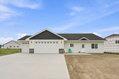 1006 Misty Meadow Blvd, Buffalo, MN 55313