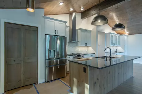 Kitchen - 16296 Tower Dr, Brainerd, MN 56401 photo 2 of 17
