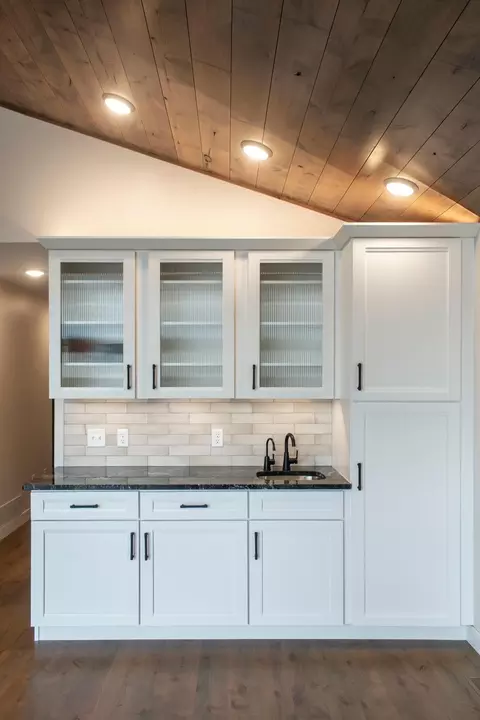 Kitchen - 16296 Tower Dr, Brainerd, MN 56401 photo 12 of 17