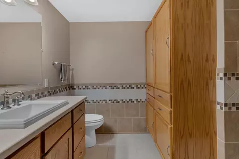Bath - 5641 Highway 71 NE, Willmar, MN 56201 photo 3 of 4